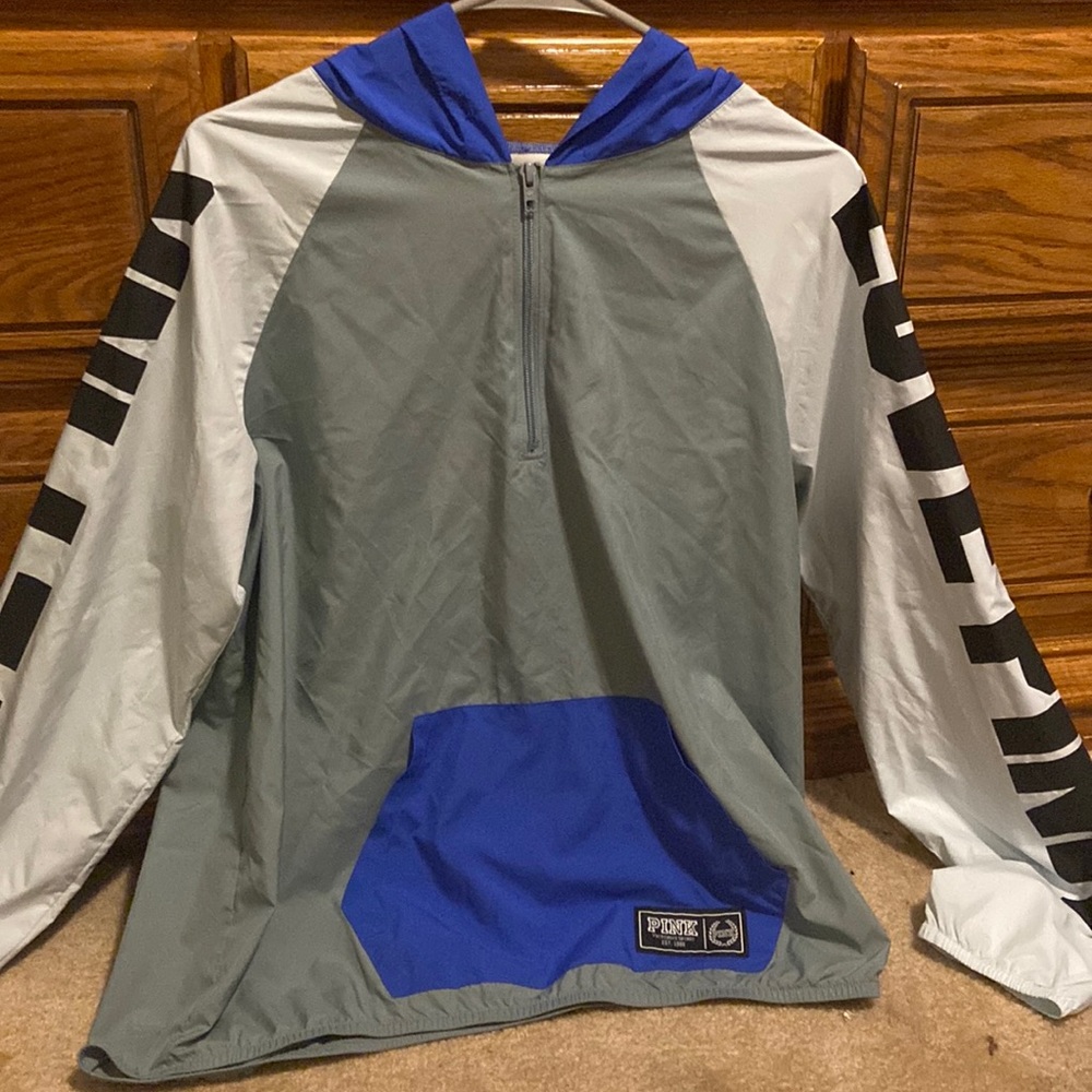 Women’s VS PINK sweater